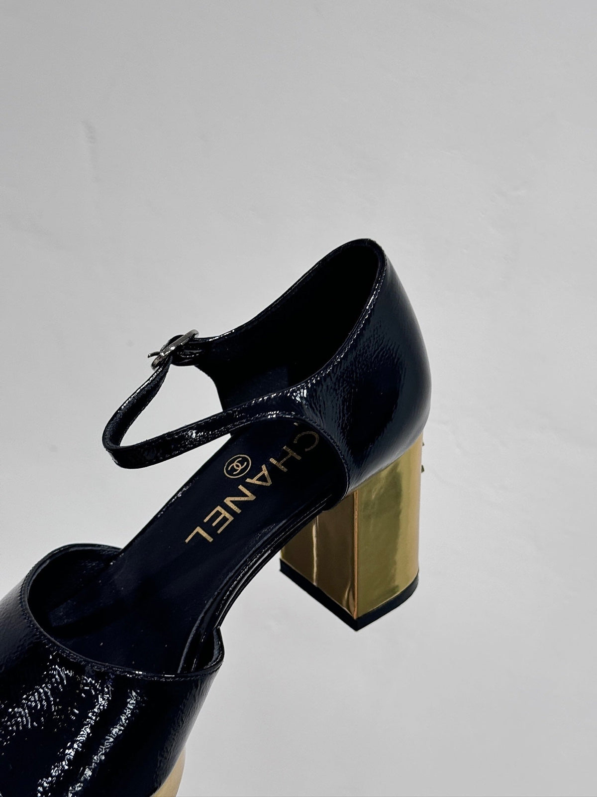 BLOCK HEEL SANDALS BLACK SHEEPSKIN