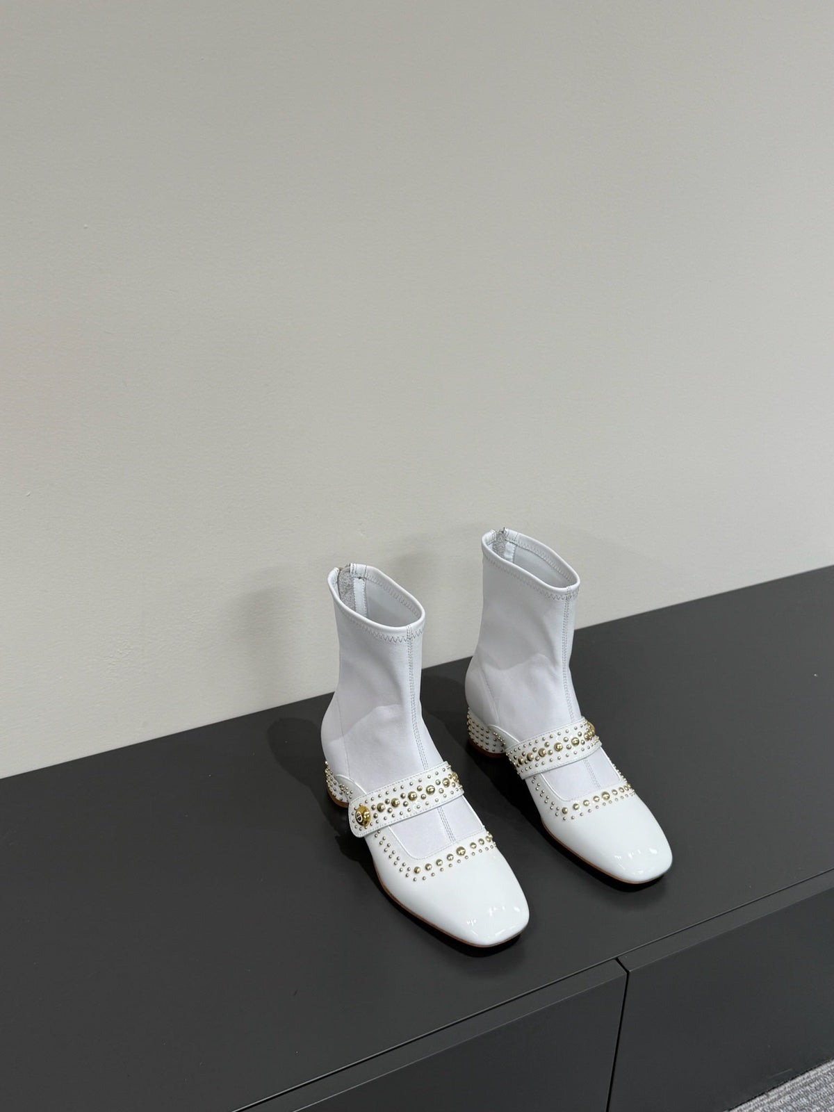 BELLE-D HEELED ANKLE BOOT WHITE PATENT CALFSKIN