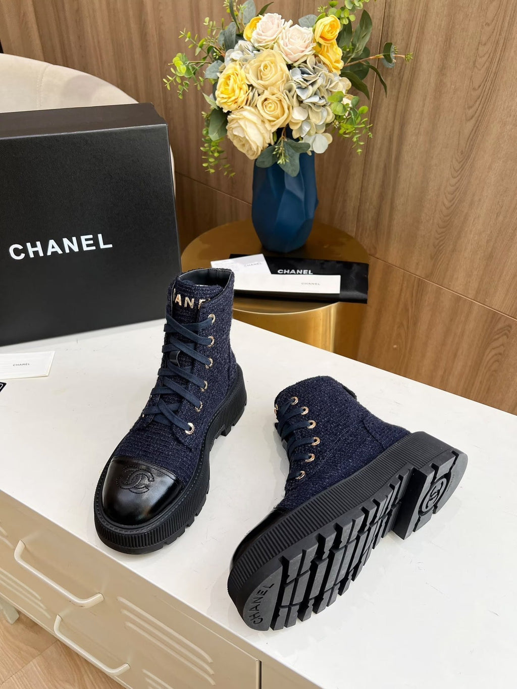 SHORT BOOTS IN DENIM BLUE TWEED AND BLACK CALFSKIN