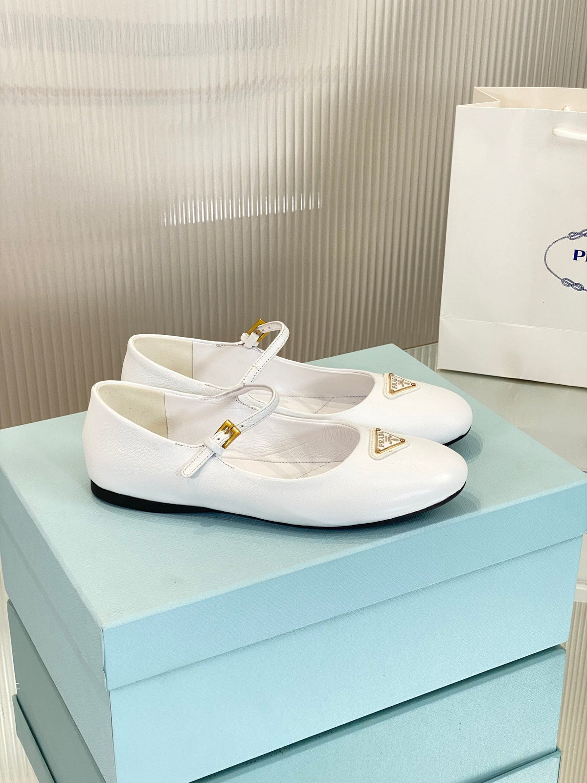 PRA NAPPA MARY JANE FLAT WHITE LAMBSKIN