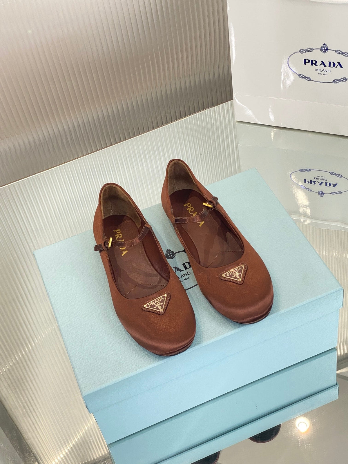 PRA NAPPA MARY JANE FLAT BROWN SATIN
