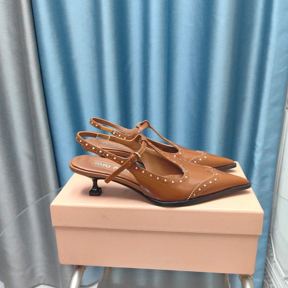 SLINGBACK CARAMEL COLOR LAMBSKIN WITH T- STRAPS
