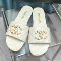 QUILTED SLIPPERS WHITE SHEEPSKIN