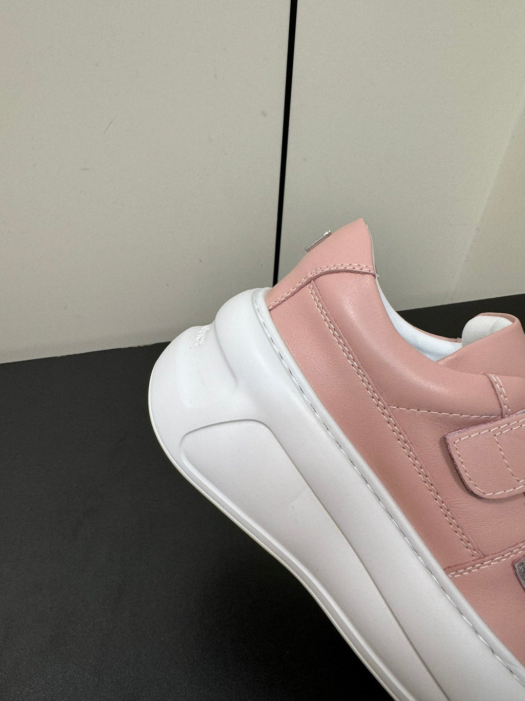 ACNE STUDIO SNEAKER IN SALMON PINK LAMBSKIN