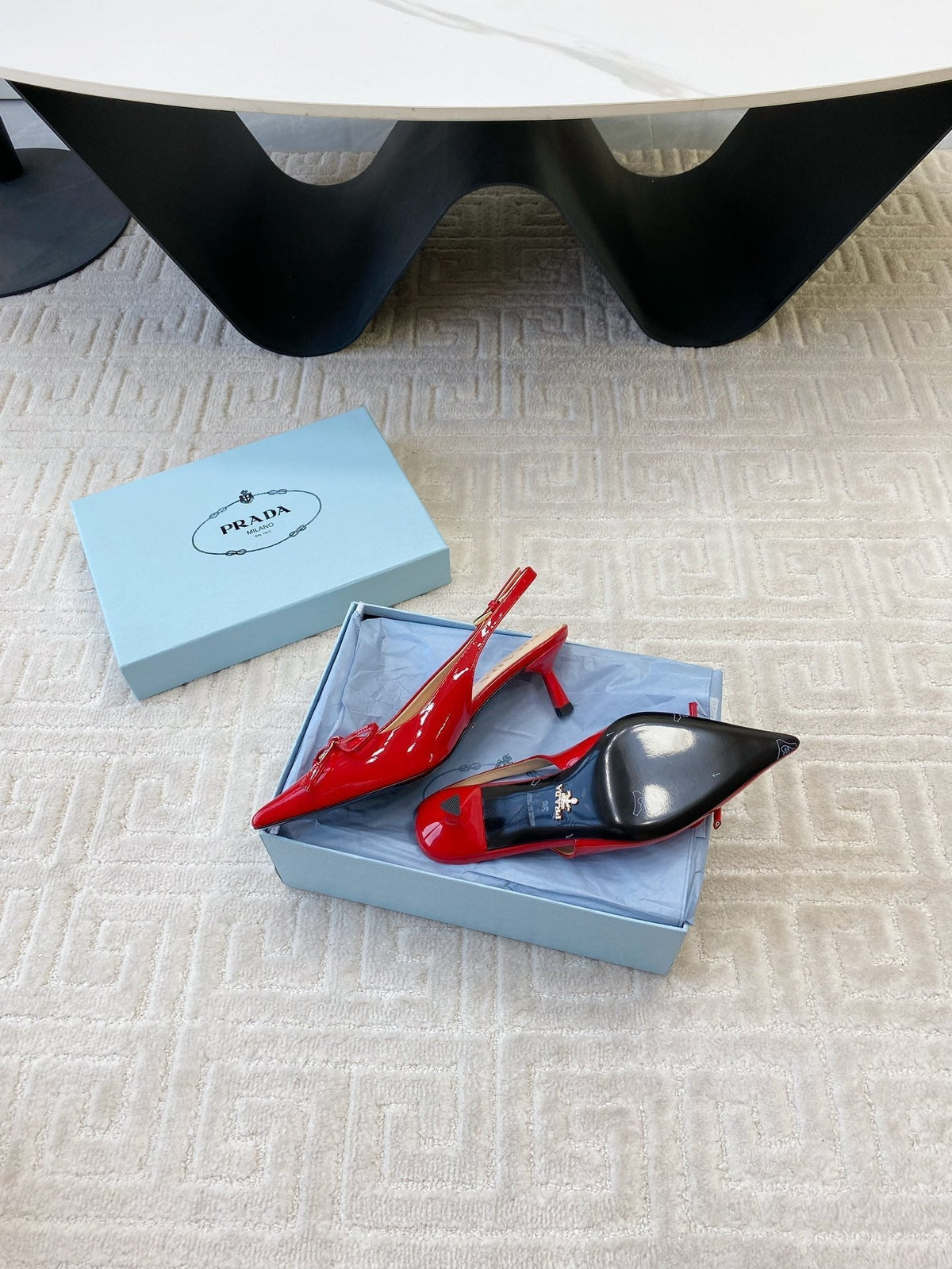 SLINGBACK PUMPS ATTACHED BOW IN PASSION RED GLOSSY CALFSKIN