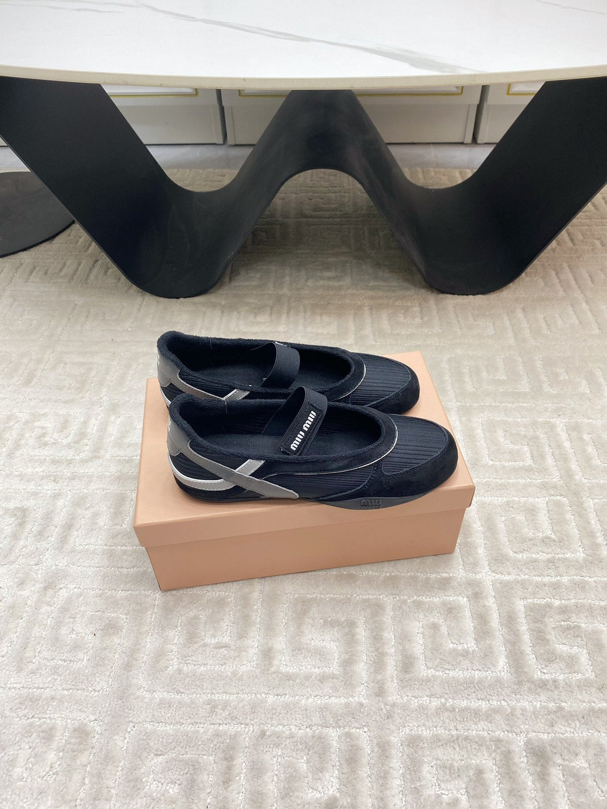 BALLET FLAT SHOES IN BLACK MESH AND SUEDE