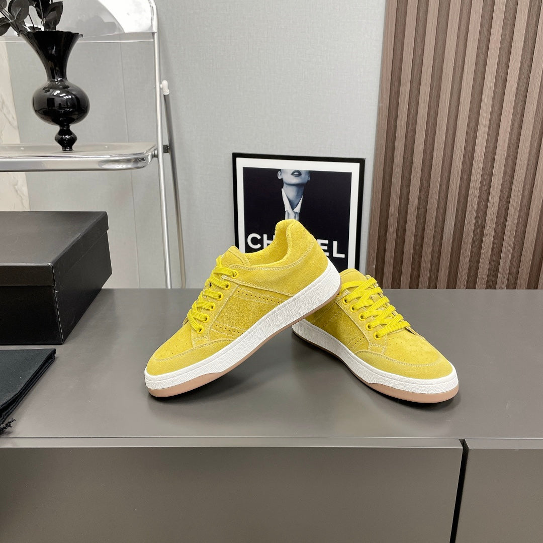 SL/61 SNEAKERS IN LIGHT YELLOW SUEDE