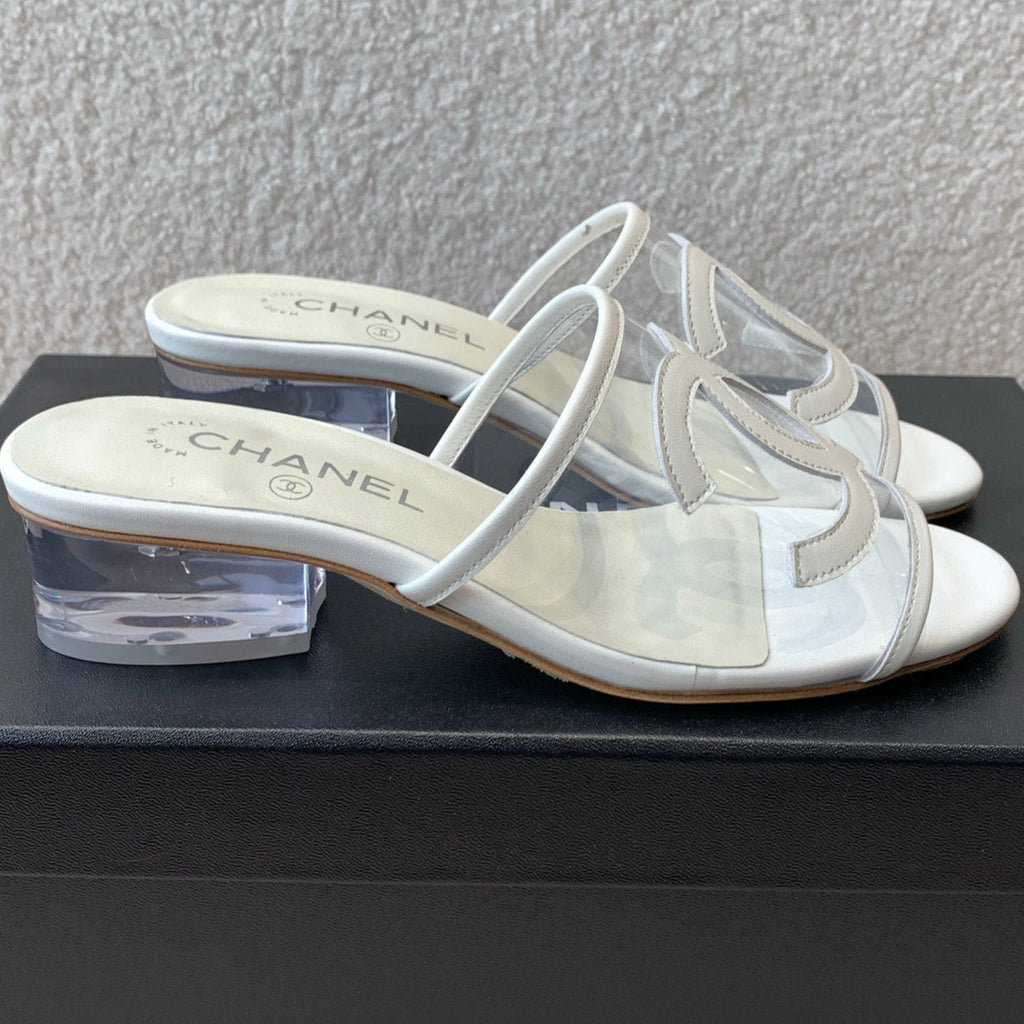 SLIDE SANDALS IN WHITE LAMBSKIN WITH TRANSPARENT PVC