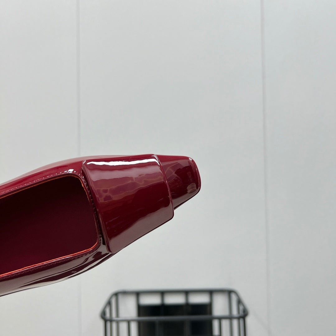POPPY BALLET FLATS IN BURGUNDY RED GLOSSY LAMBSKIN