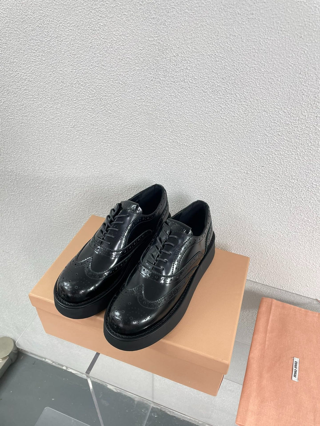 Baroque Thick-Soled Oxford Shoes With Laces Black Calfskin