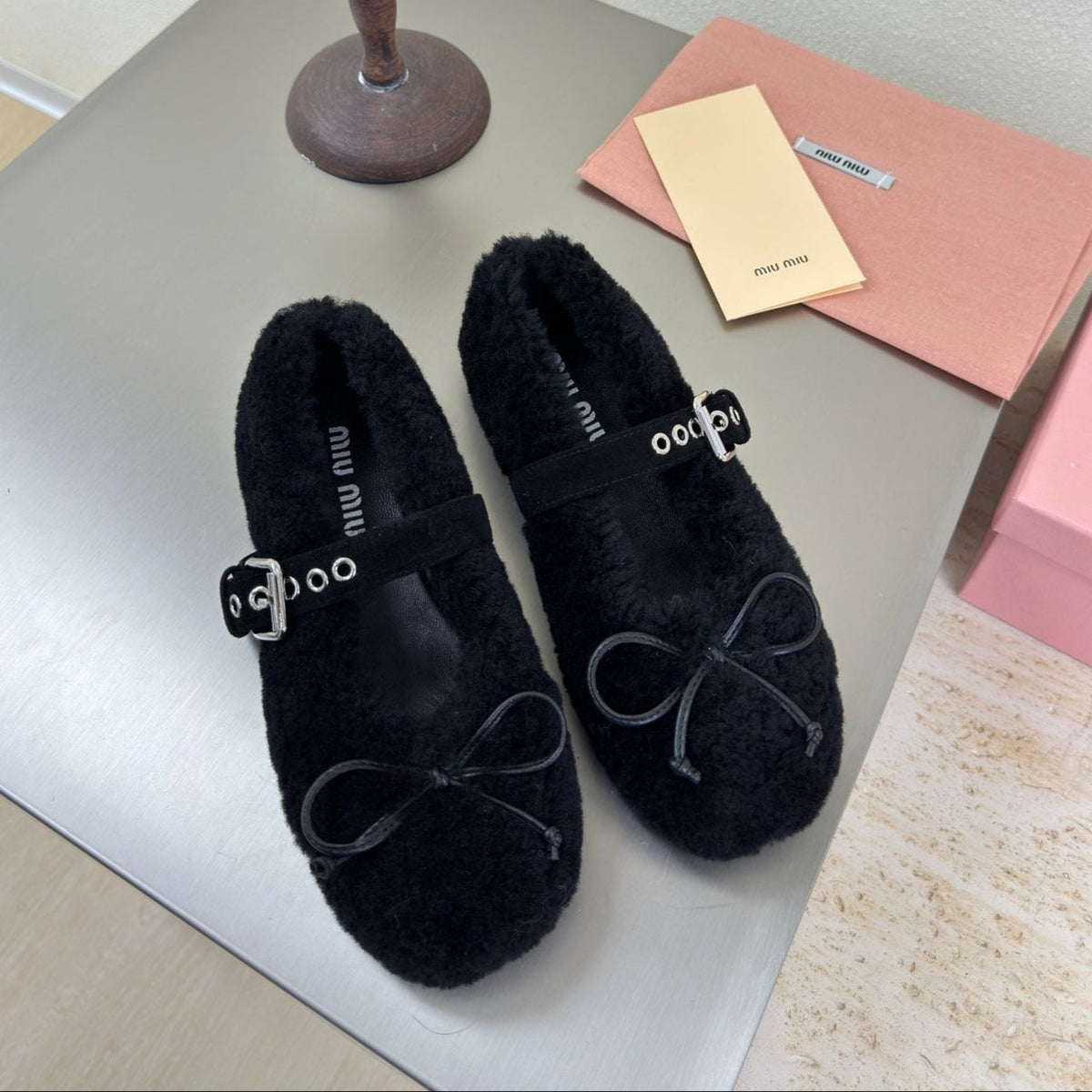 SHEARLING BALLET FLAT BLACK WITH SUEDE STRAP