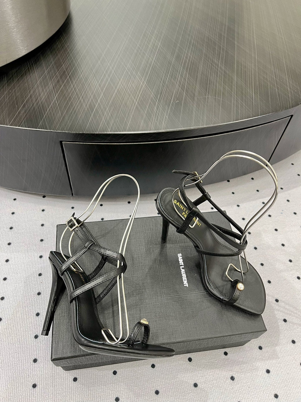 SL LINDEN HEELED SANDALS BLACK CALFSKIN