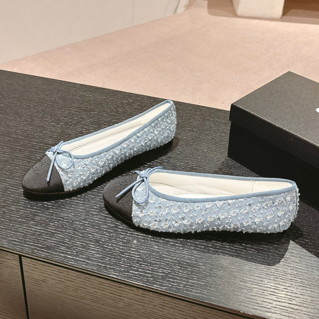 BALLET FLATS IN LIGHT BLUE DENIM AND BLACK SATIN