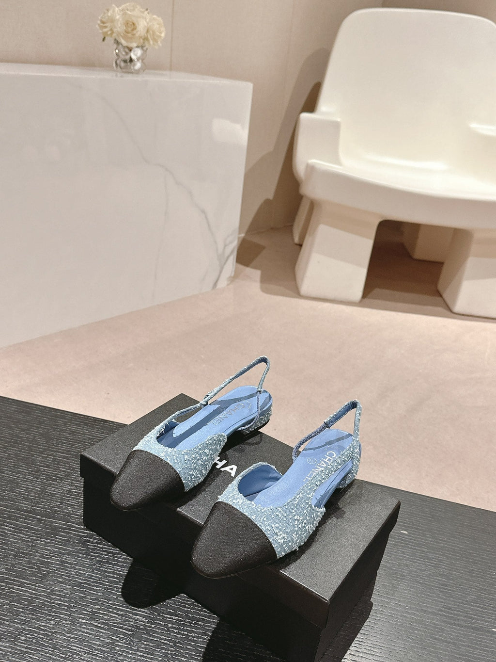 SLINGBACKS IN LIGHT BLUE DENIM AND BLACK SATIN
