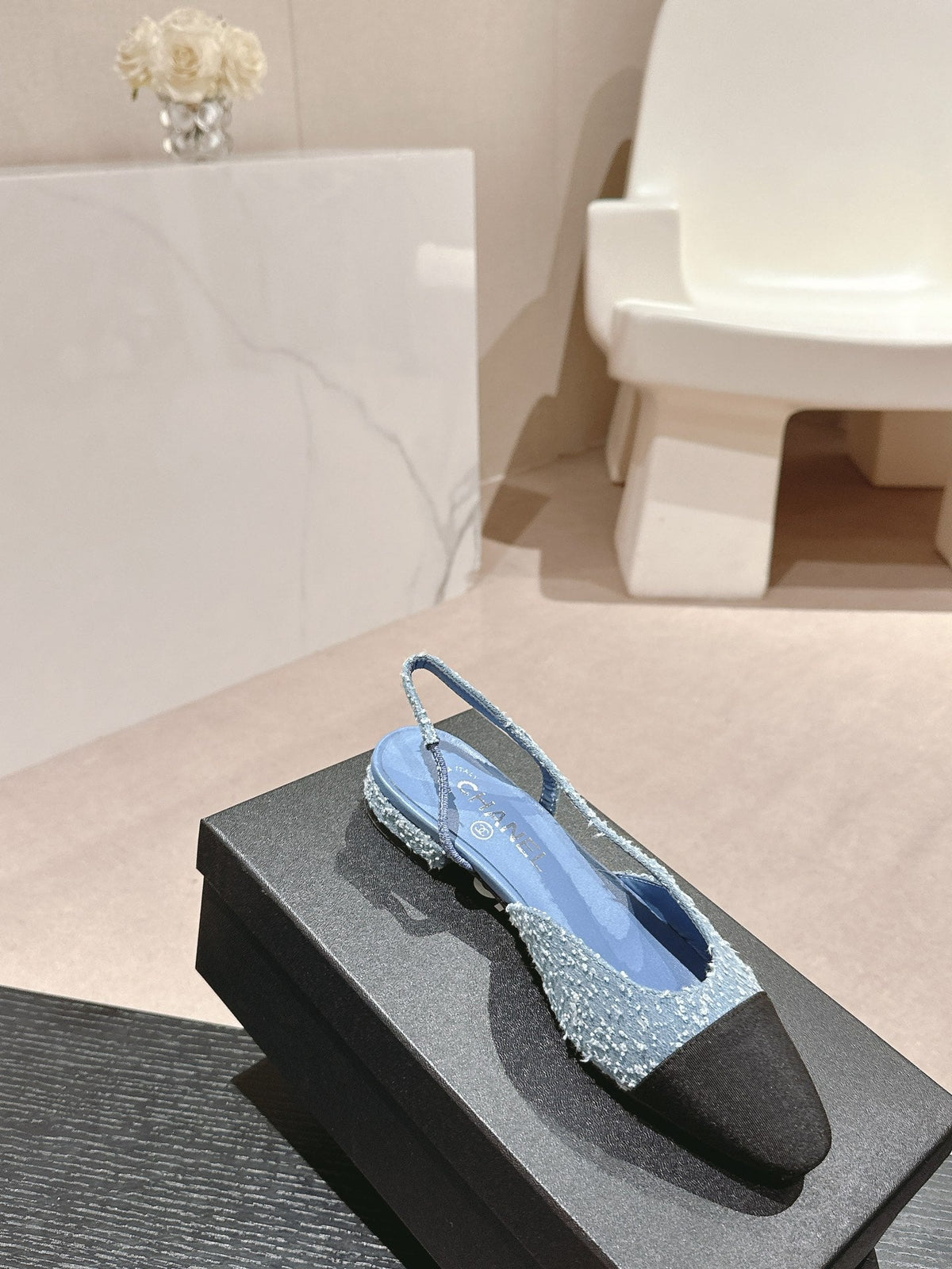 SLINGBACKS IN LIGHT BLUE DENIM AND BLACK SATIN