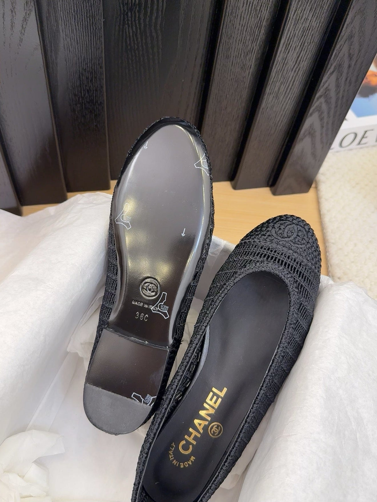 BALLERINAS IN BLACK RAFFIA
