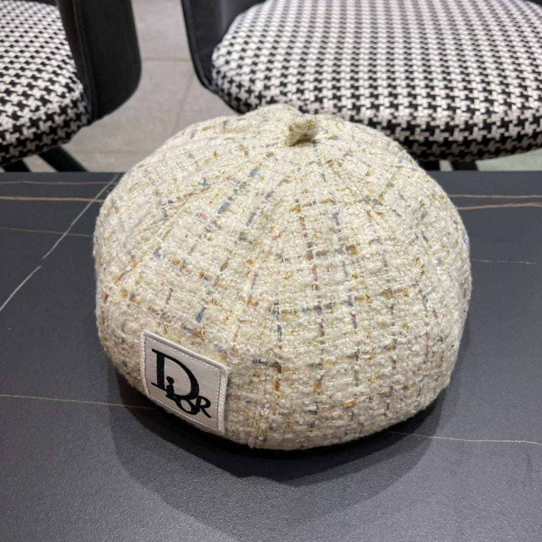 BERET HAT IN COSMIC LATTE BEIGE TWEED 434678