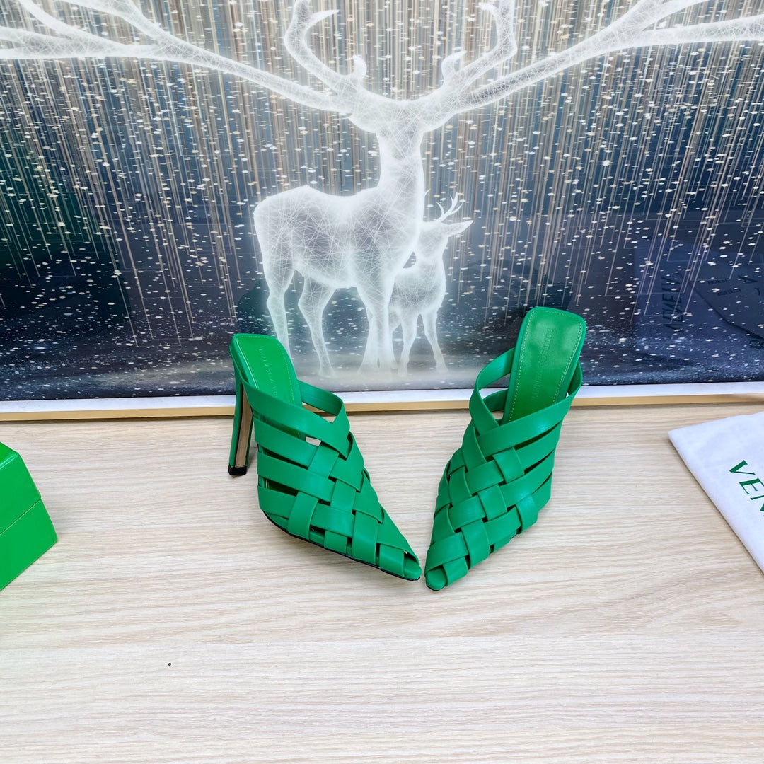 ALFIE LEATHER HIGH MULES IN EMERALD GREEN CALFSKIN WITH WOVEN DESIGN