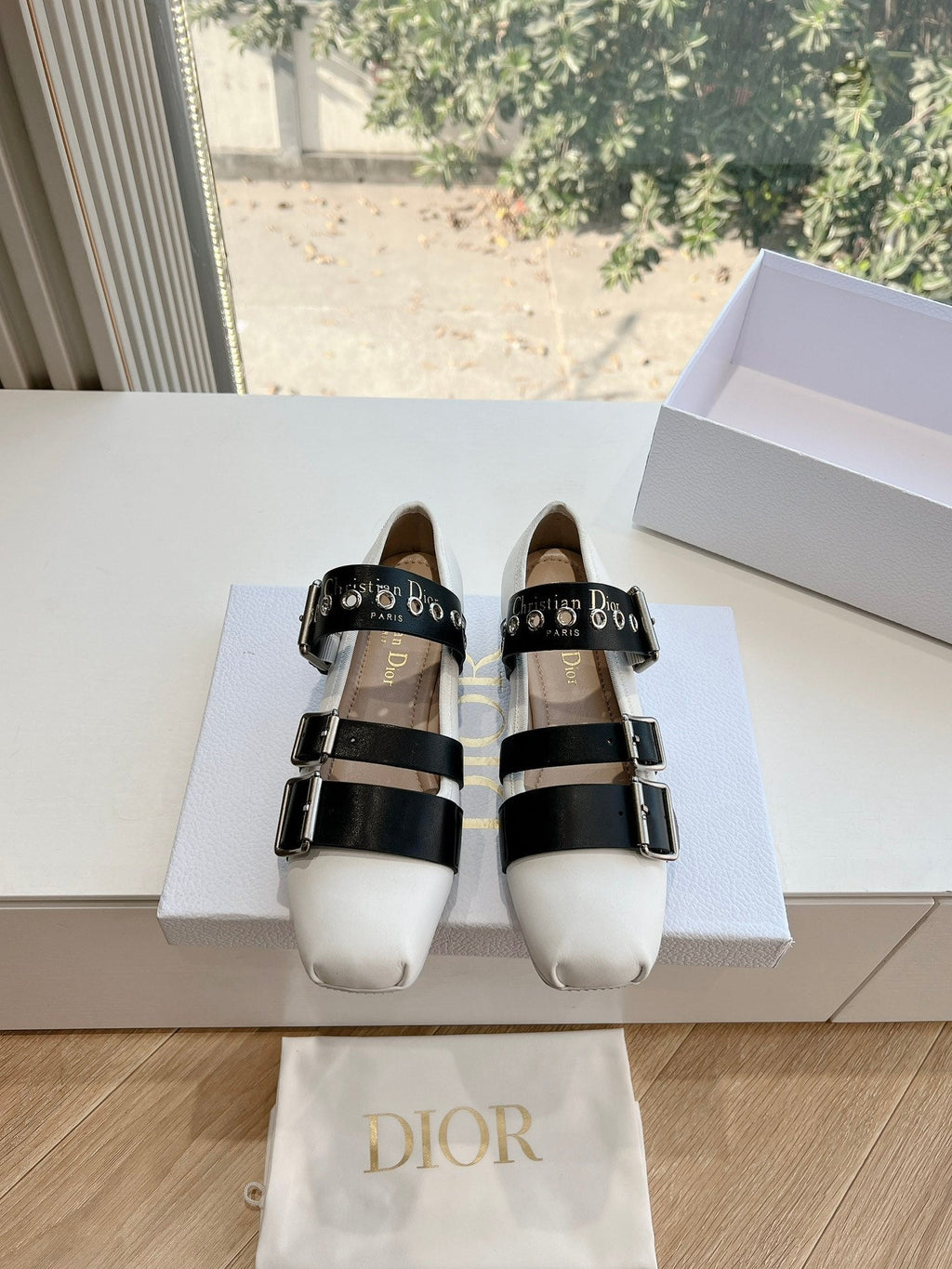 PUNK BALLET FLAT IN WHITE MIX BLACK SUPPLE CALFSKIN