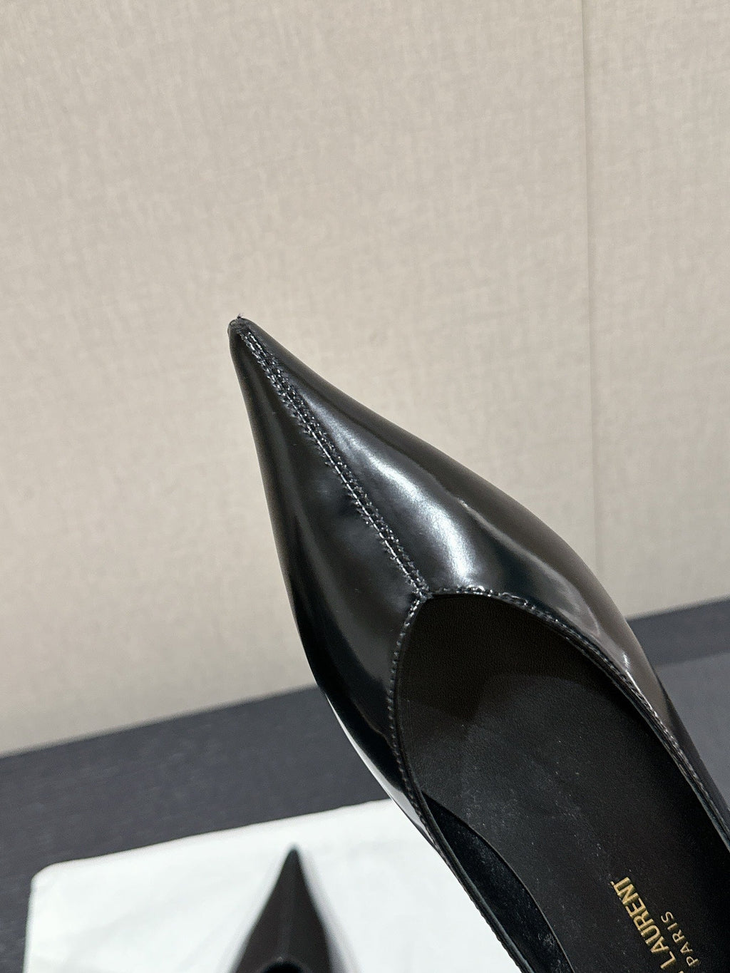 SL NOUR POINTED TOE BALLET BLACK CALFSKIN