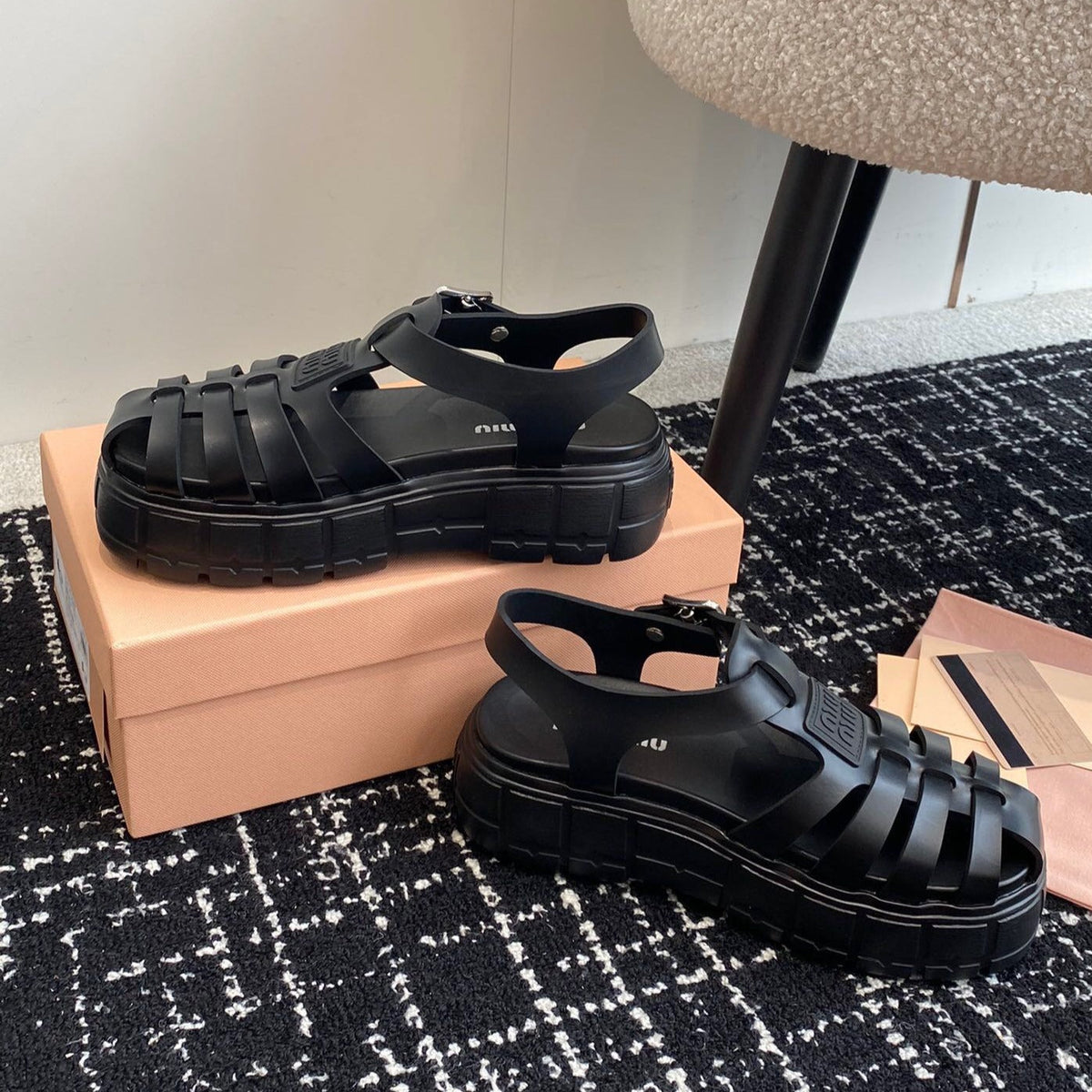 ROMAN THICK-SOLED SANDALS BLACK CALFSKIN