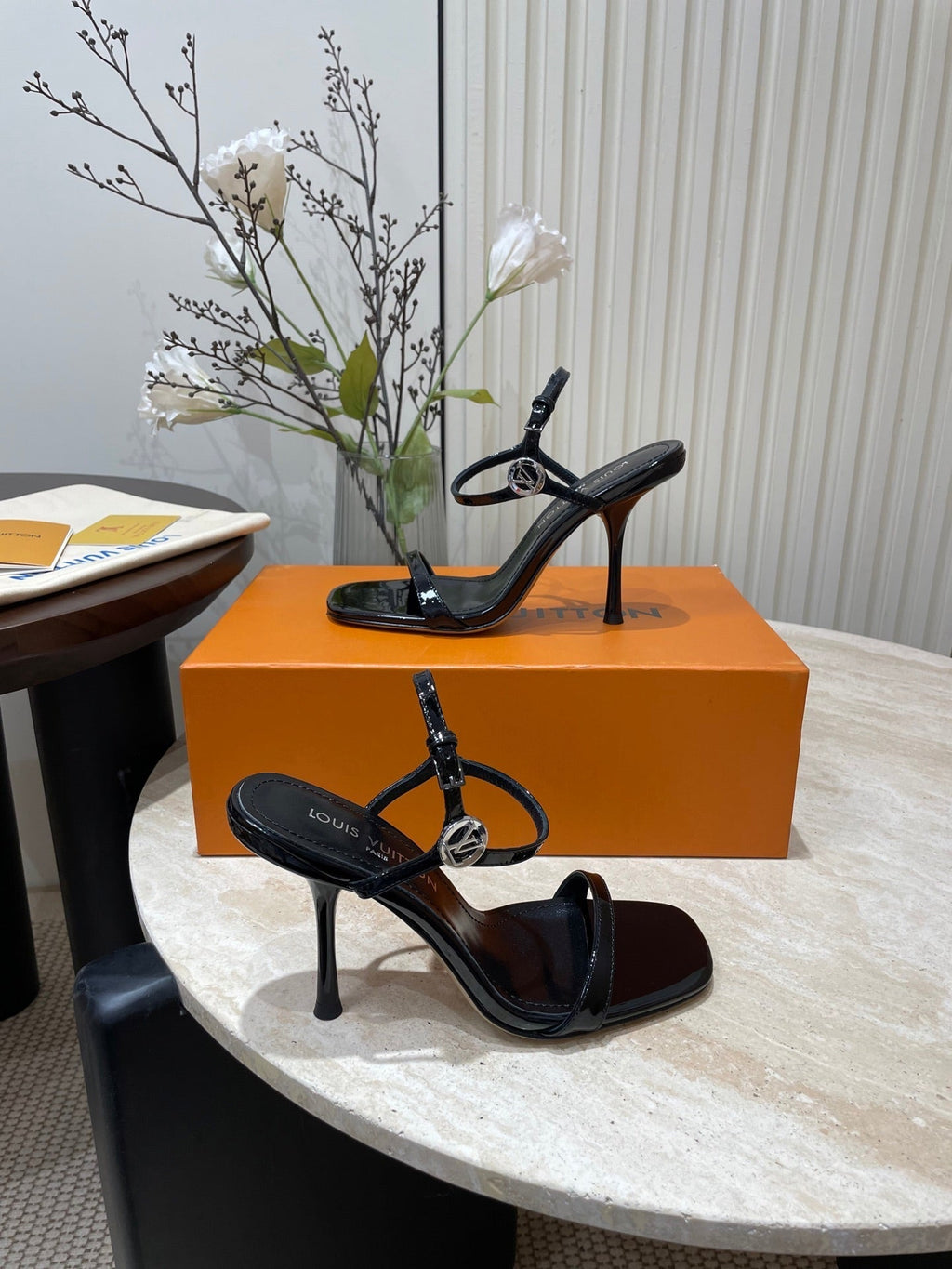 6AM HIGH SANDAL 95 MM IN BLACK PATENT LAMBSKIN