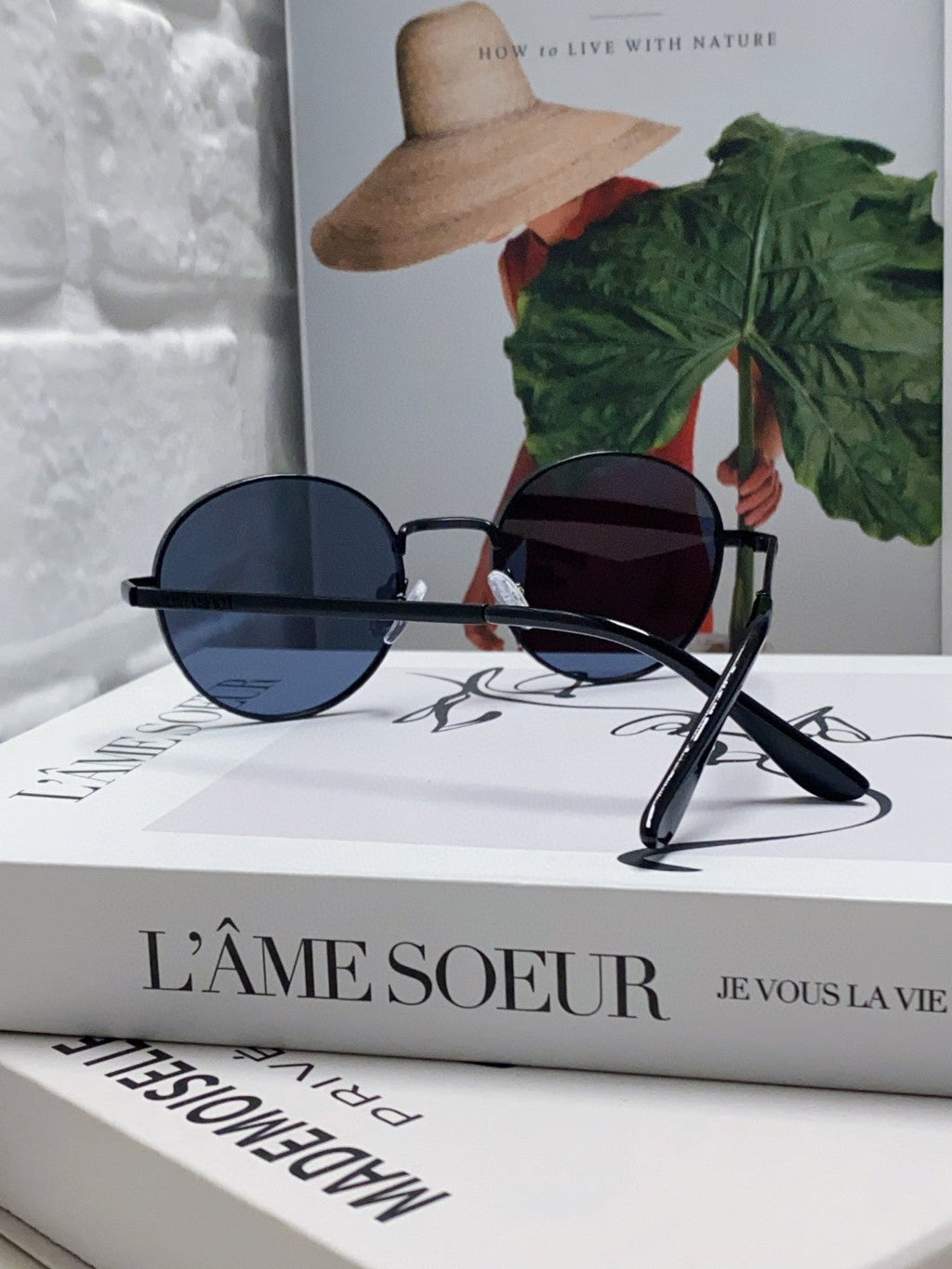 SIGNATURE ROUND SUNGLASS 581383 IN BLACK METAL