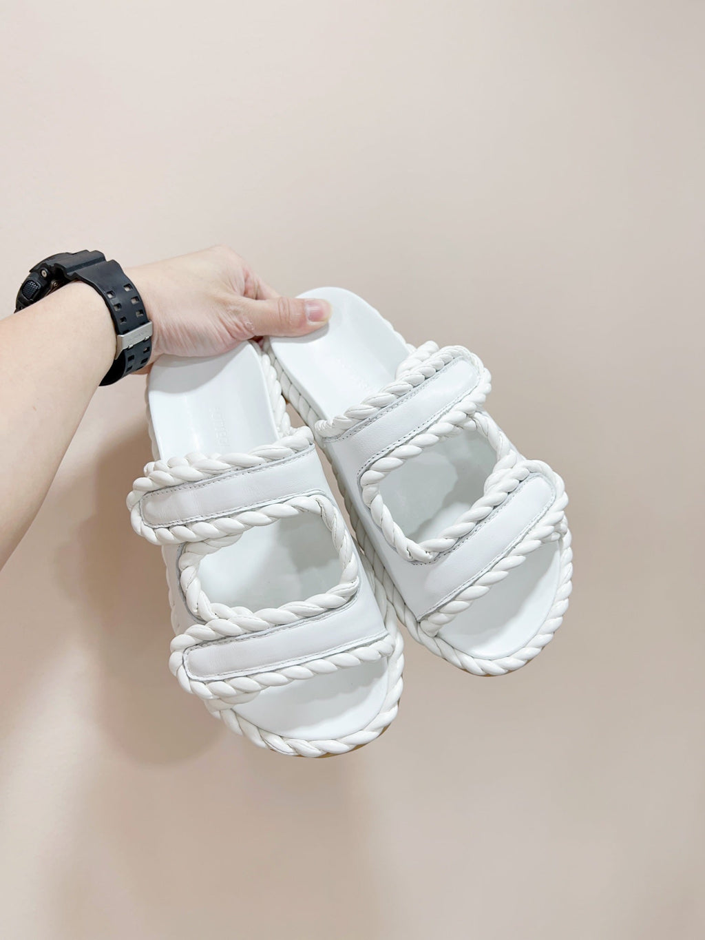 REFINED DAD SANDAL IN WHITE LAMBSKIN MULE