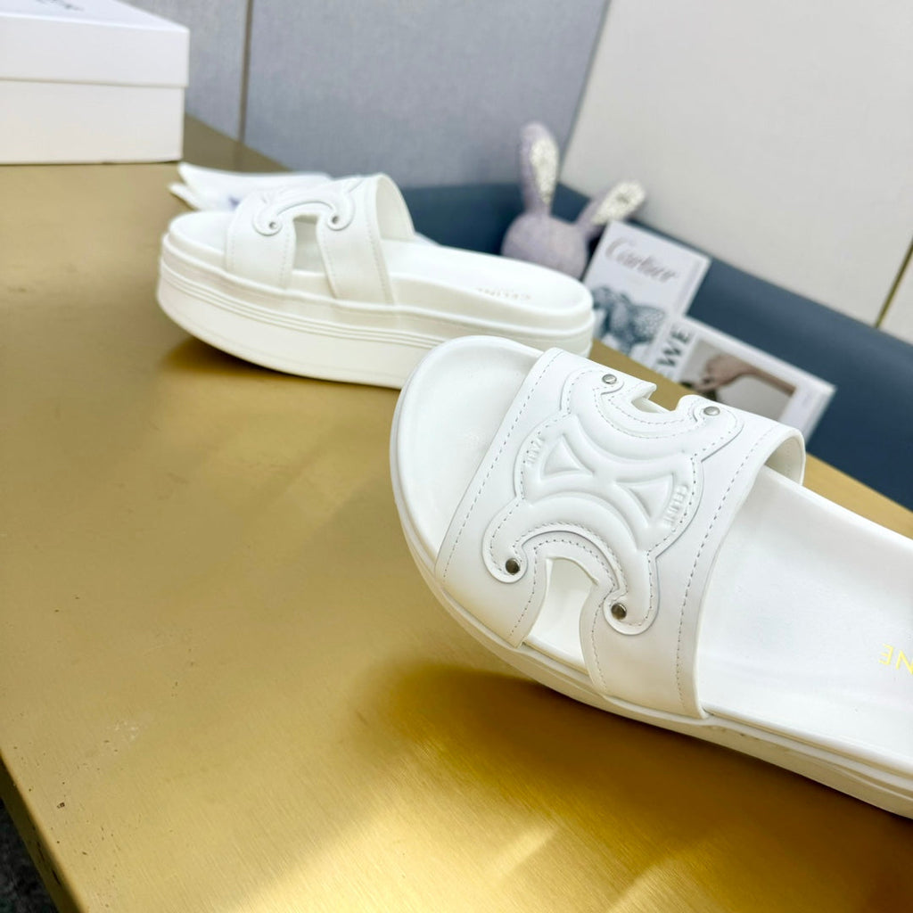 BLOCK SLIDES WITH TRIOMPHE IN WHITE SMOOTH CALFSKIN