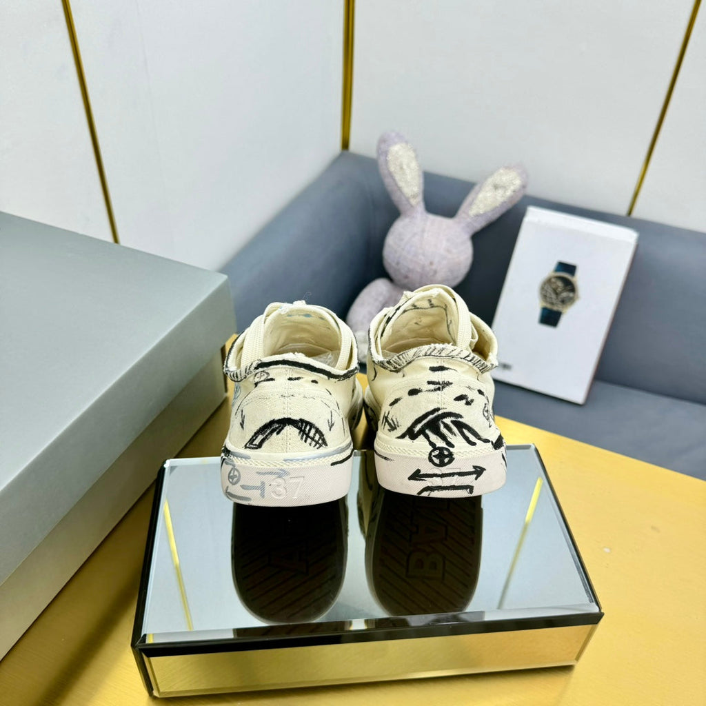 SKETCH SNEAKERS IN BEIGE CANVAS