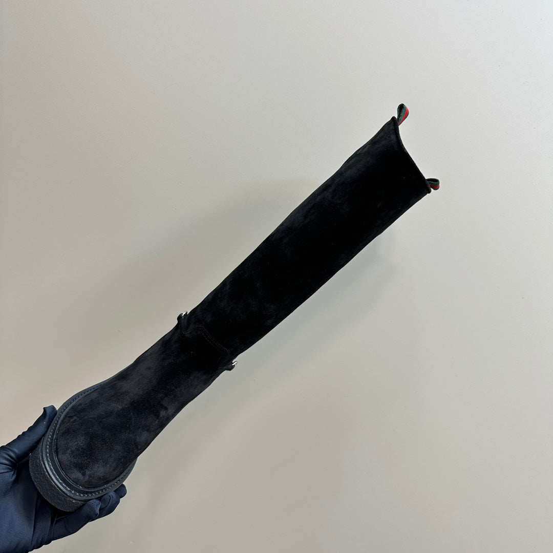 SLIM HORSEBIT KNEE BOOTS WITH WEB IN BLACK SUEDE