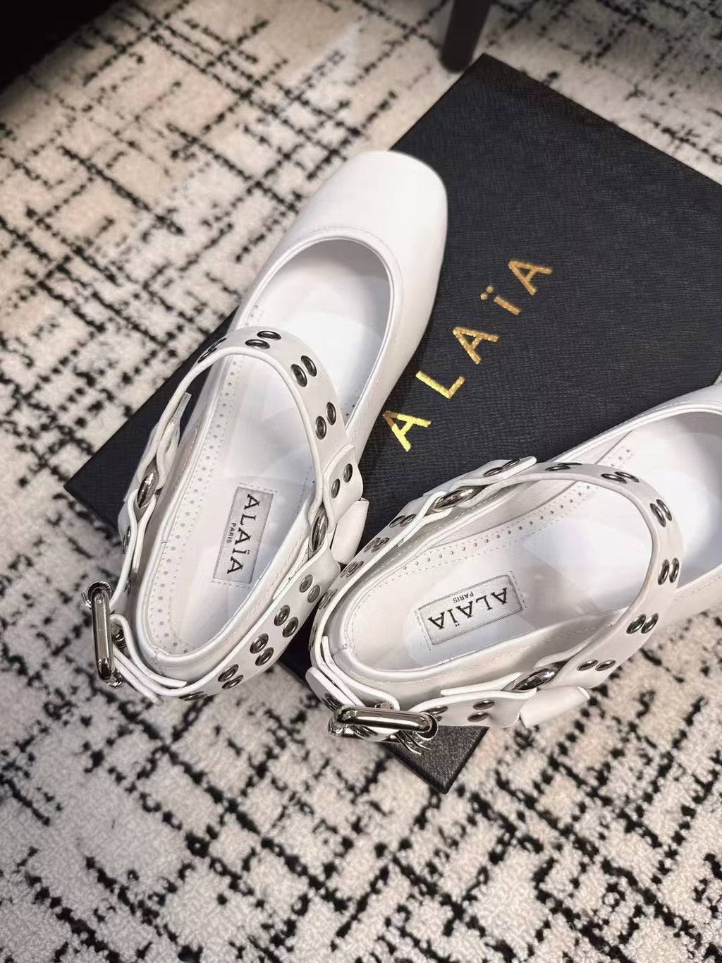 BIKER BALLET FLATS IN WHITE CALFSKIN