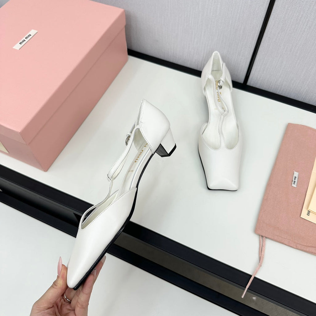 BALLET SANDAL WHITE LAMBSKIN WITH T-STRAP