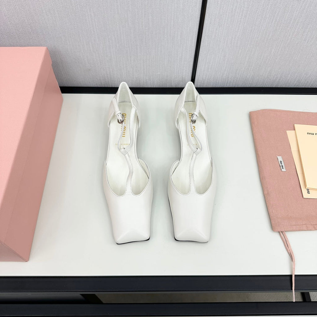 BALLET SANDAL WHITE LAMBSKIN WITH T-STRAP