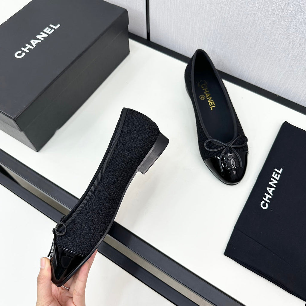 BALLET FLATS IN BLACK TWEED AND CALFSKIN