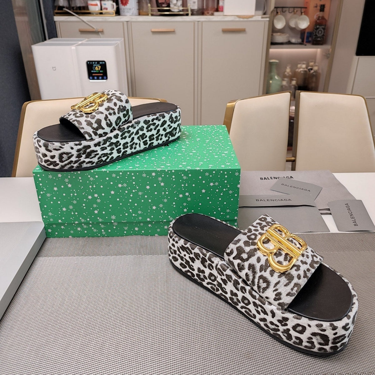 RISE SANDAL THICK-SOLED IN WHITE LEOPARD PRINT CALFSKIN