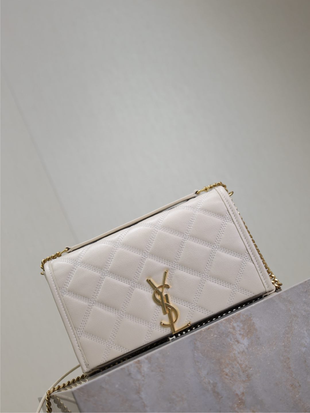 BECKY 22 IN WHITE QUILTED LAMBSKIN GOLD HARDWARE