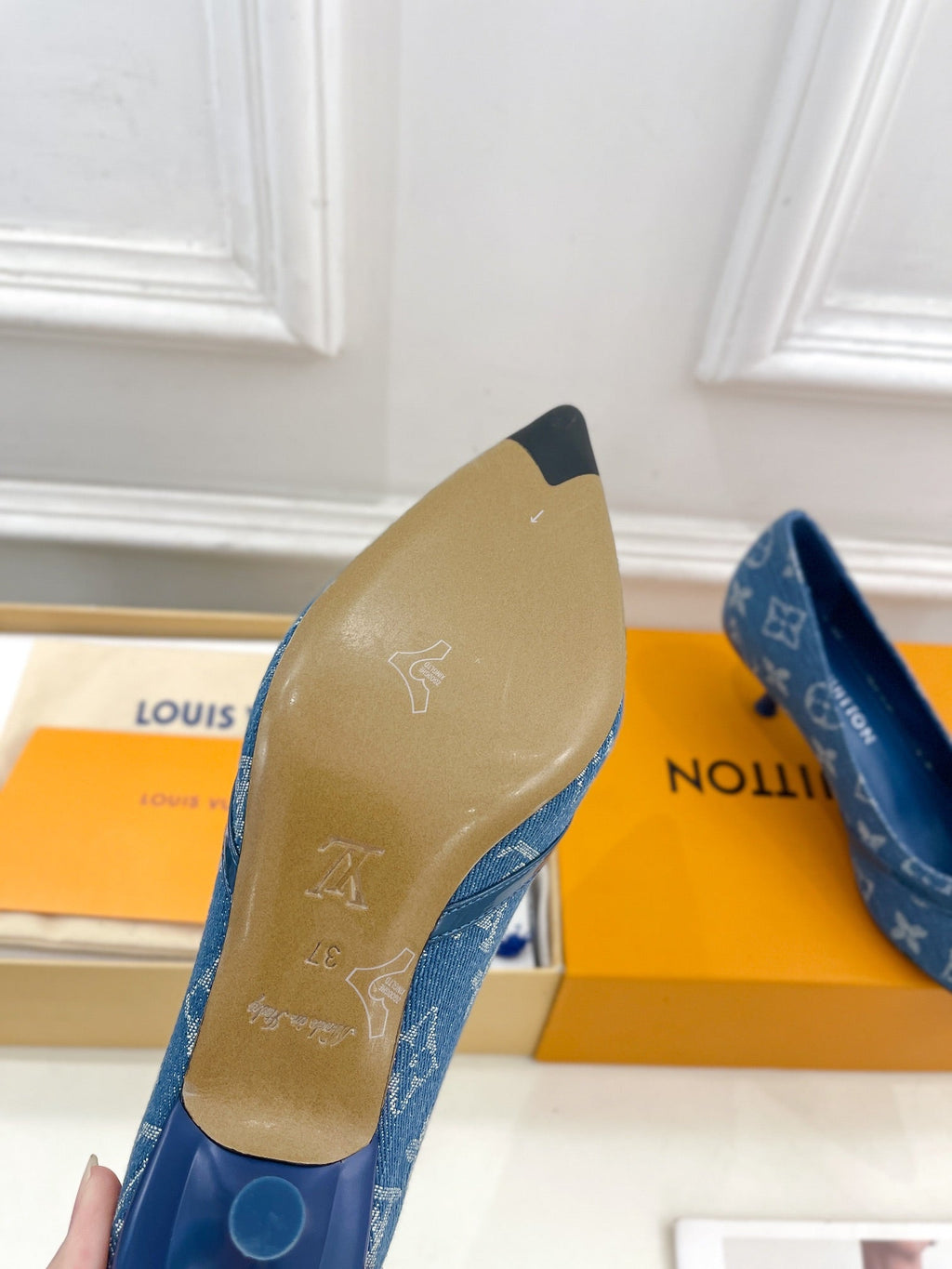 6AM HIGH PUMP 5 CM IN CLASSIC BLUE MONOGRAM DENIM