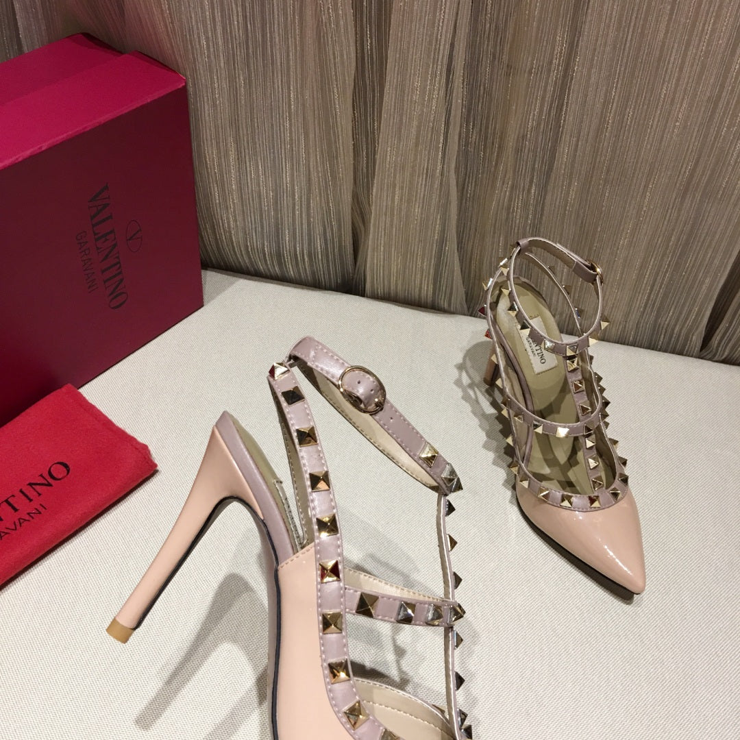 ROCKSTUD CAGED HIGH PUMP IN PEACHY MIX LIGHT PINK PATENT CALFSKIN 100 MM