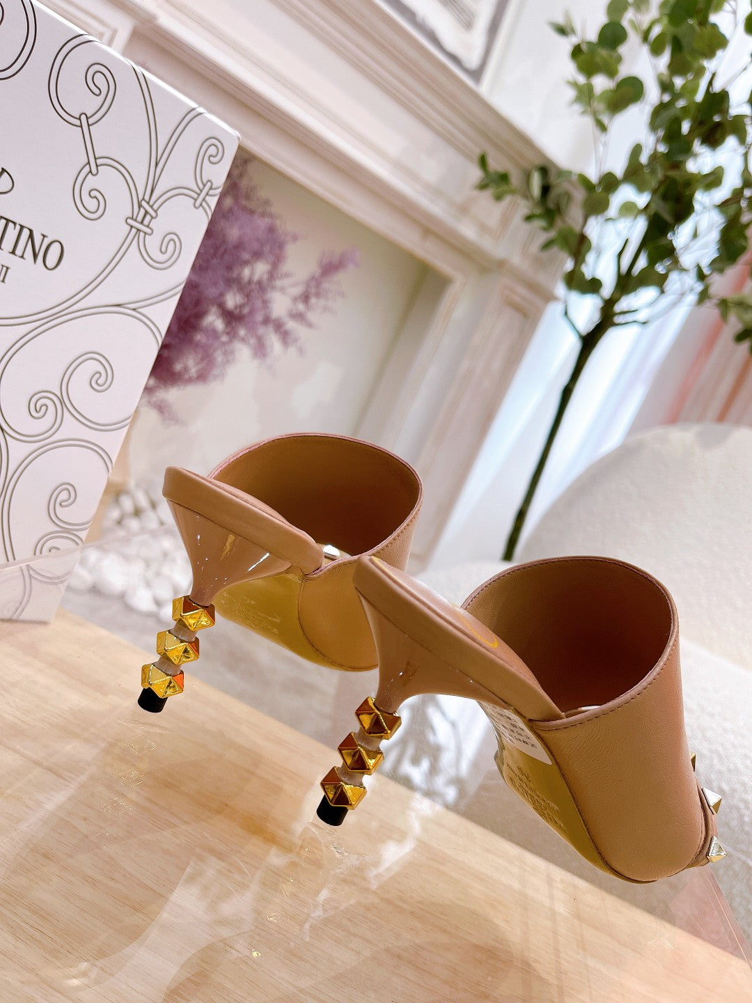 ROCKSTUD TOWER-HEEL MULES IN BRONZE BROWN CALFSKIN 7 CM