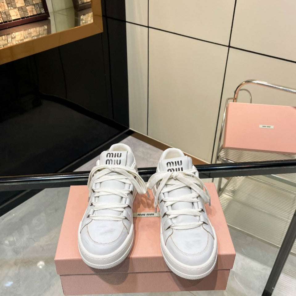 SKATEBOARD SNEAKERS IN OFF WHITE BLEACHED CALFSKIN