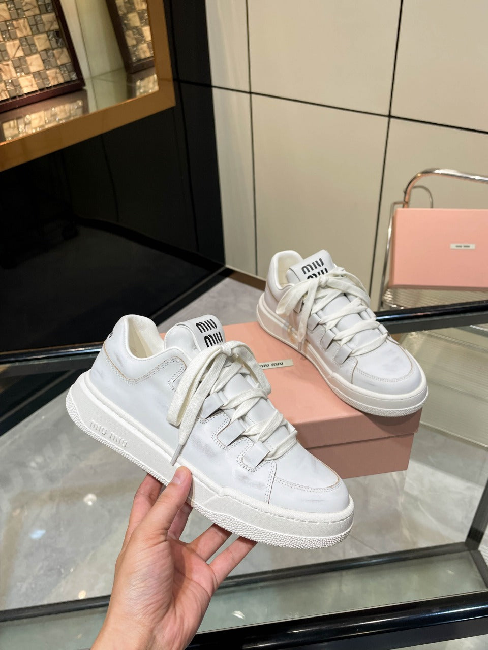 SKATEBOARD SNEAKERS IN OFF WHITE BLEACHED CALFSKIN